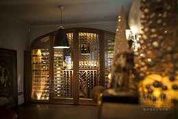 Marlow, England – Walnut Wine Cellar